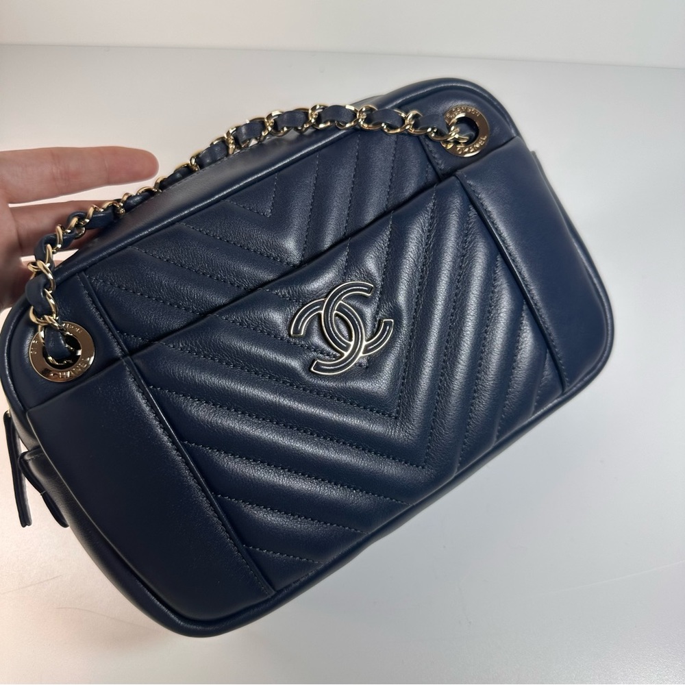 Chanel Calfskin Quilted Daily Chevron Camera Case Navy Blue - Picture 4 of 16